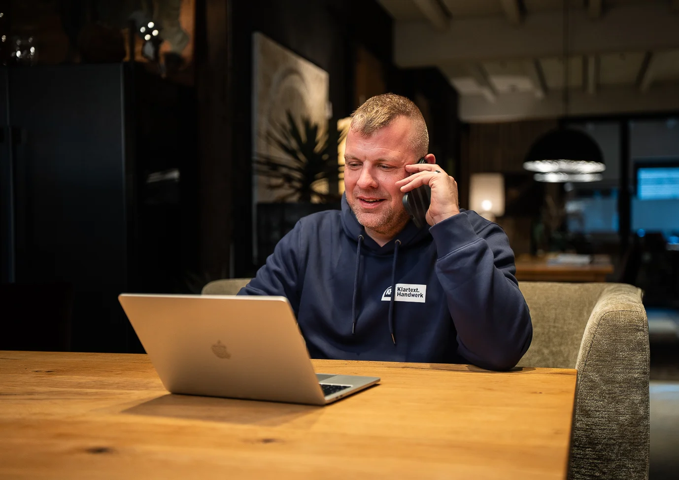 Hauke Potthast am Laptop